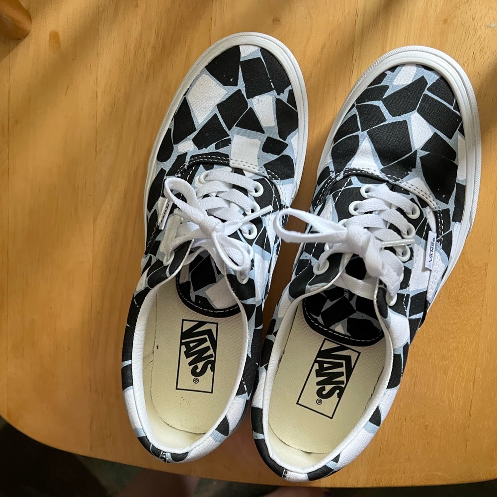 Size 8.5 geometric vans